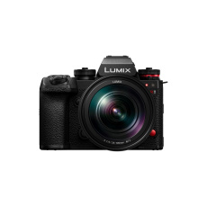 Panasonic Lumix S1RM2 Body + Lumix S 24-105 mm