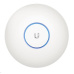 UBNT UniFi AP AC PRO, včetně PoE adaptéru. Poškozený obal.